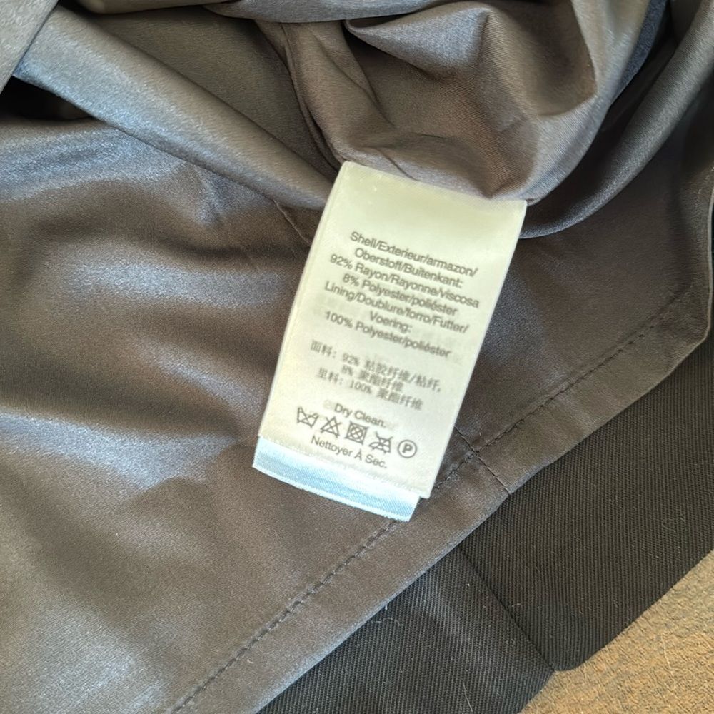 NWOT DKNY Frosted Twill Zip Cargo Pocket Mini Skirt - Picture 7 of 10